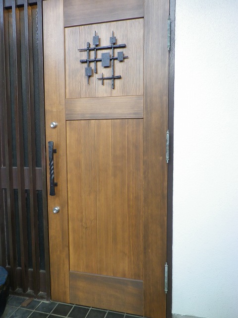 玄関扉１