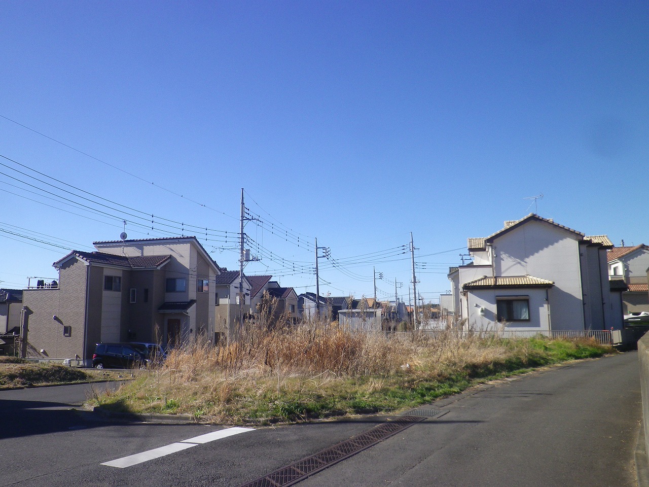 そしてこの鎌倉街道を出ると、新興住宅地に出ます。