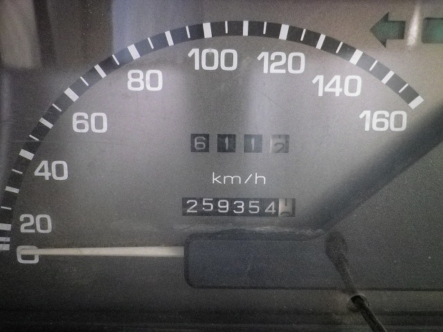 我が愛車ボンゴ（９年前に譲り受ける）も、もうすぐ２６００００キロです。