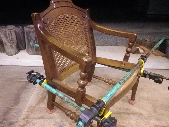 ひじかけ椅子の修理　